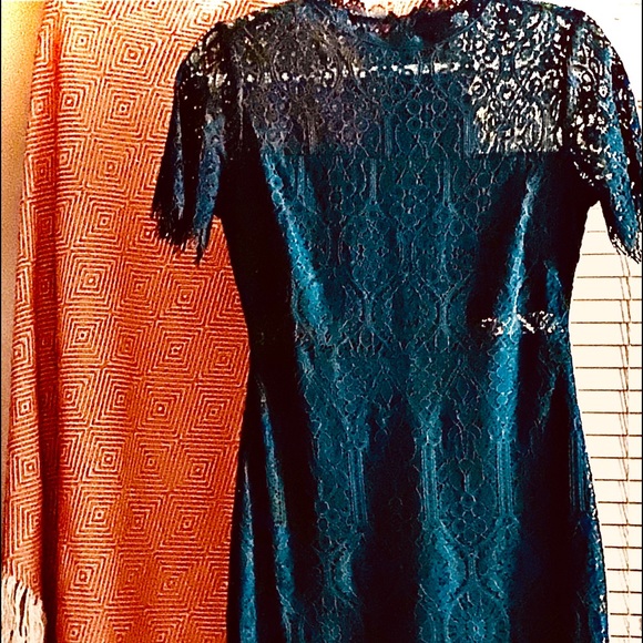 Dress - Picture 4 of 4